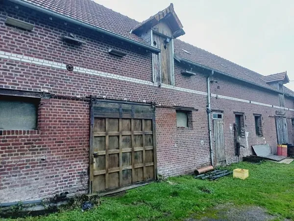 CORPS DE FERME