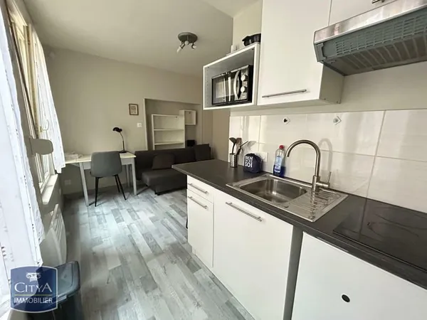 Studio 1 pièce 13 m²