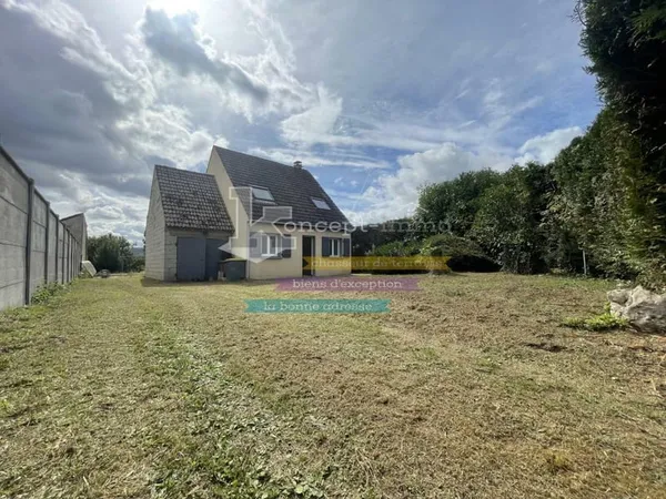 Pavillon 80m² - 5 pièces - 990m² de terrain