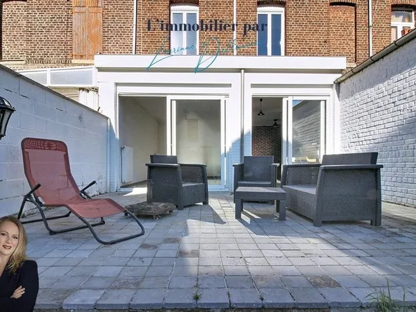 GRANDE MAISON FAMILIALE DE 160m² avec 5 chambres - Jardin - Garage avec porte motorisée- SAINT-AMAND