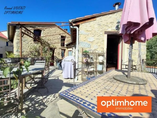 Maison de village en pierre et bois - charme et calme au rendez vous, FUILLA
