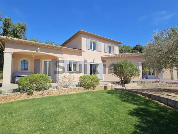 Charmante villa avec vue panoramique