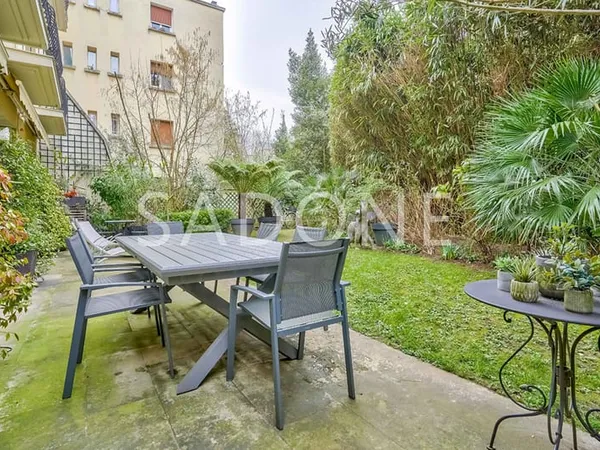 Appartement à vendre - Neuilly-sur-Seine - Saint-James - 2/3 chambres - jardin