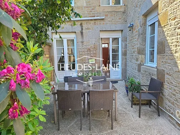 Charmante Maison Familiale en Pierre avec Jardin Arboré - AVRANCHES - Centre ville