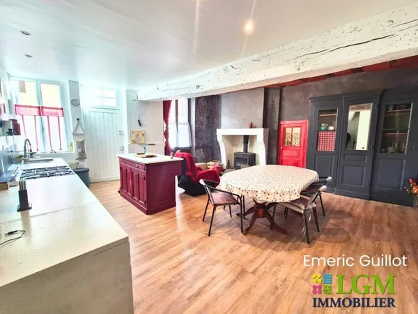 Maison familiale - 185 m² habitables - 5 chambres - Grand bureau - Atelier - Grande Terrasse couvert