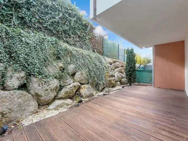Appartement T3 de 65m2 avec Terrasse intimiste et deux place