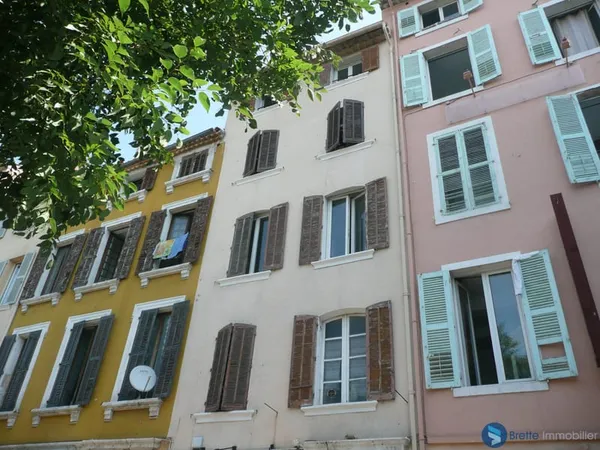 TOULON CENTRE STUDIO LOUE