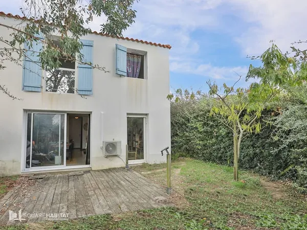 Maison 3 Chambres avec Jardin, Piscine et Accès Plage !