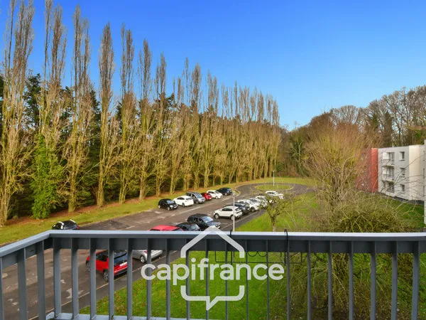 Appartement T4 lumineux avec balcon, et stationnement privatif