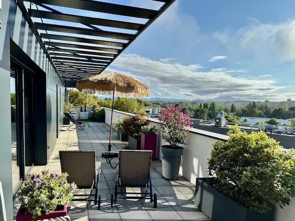 Attique - quartier des arênes avec vue à 360°