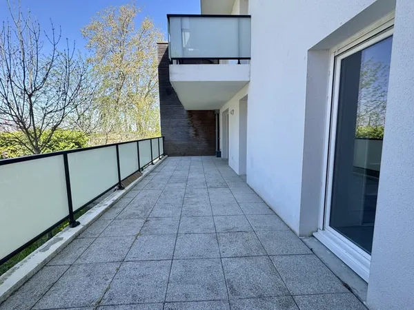 Appartement T3 de 63,03 m2 avec terrasse de 31,32m2, Castane