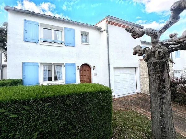 MAISON VAUX SUR MER - Nauzan
