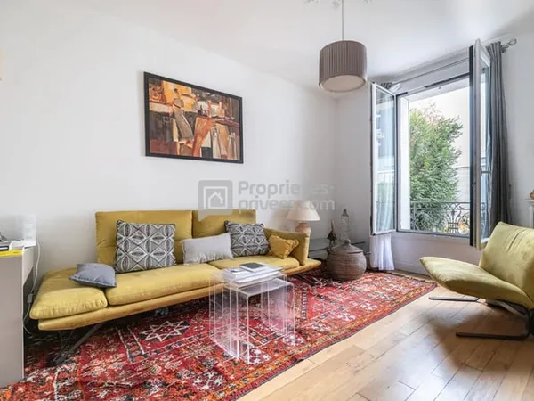 Appartement de 80 m² esprit maison avec 130 m² de jardins, quartier résidentiel recherché à Argenteu
