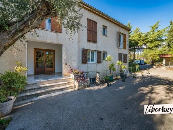 Appartement 4 pièces 110 m² | Chemin de l'Espagnol | MOUGINS