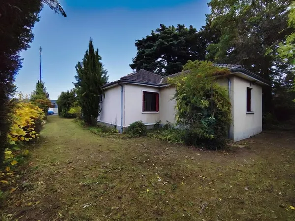 Maison à vendre à SARAN - 5 pièces avec grand terrain