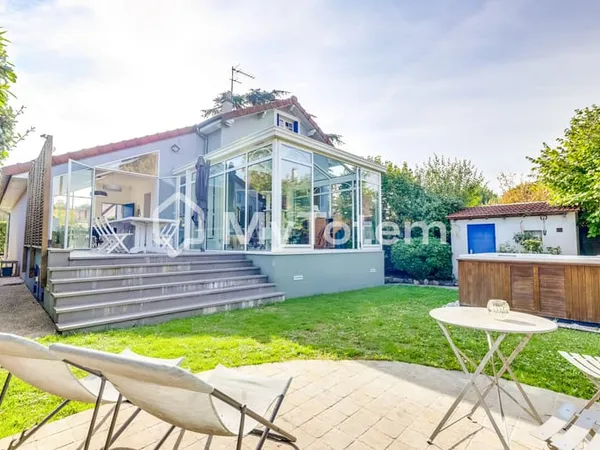 VILLIERS-SUR-MARNE - RARE ! La Villa Familiale avec Jardin S