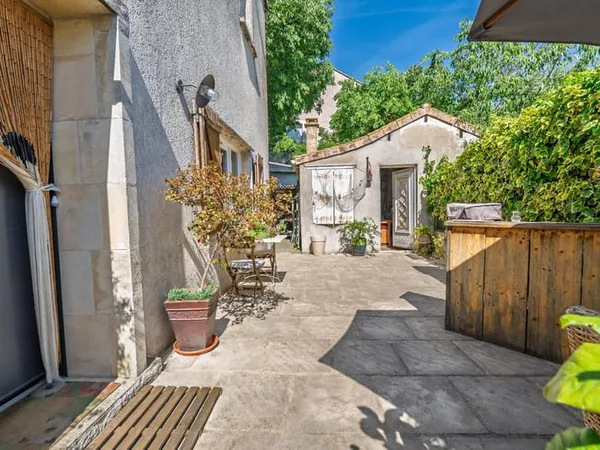 Villa T5 avec jardin et garage