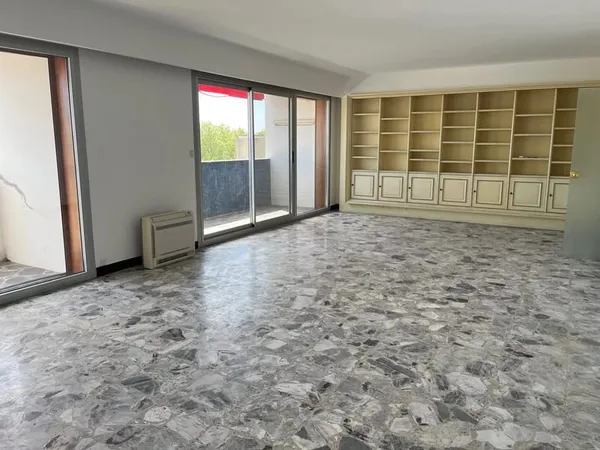 APPARTEMENT T4 avec terrasses et cave quartier CHABOURLET