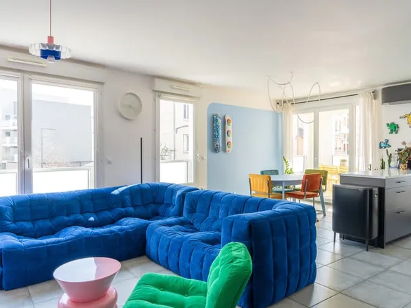 Grand T3 avec balcon et double garage en BRS - Villeurbanne/