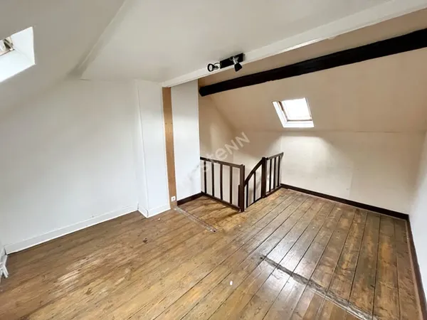 Située quartier Saint Honoré : Maison comprenant deux chambres et une courette ! Maison Amiens 3 piè
