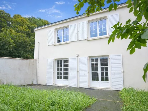Maison Lucon 5 pièce(s) 91.7 m2
