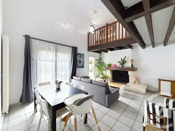 Maison 6 pièces 110 m²