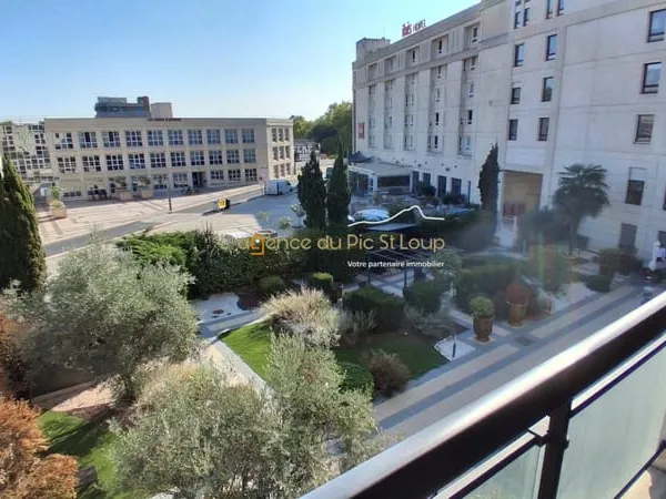 RESIDENCE SENIORS COMEDIE