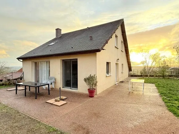 Maison d'habitation avec dépendances Belle vue