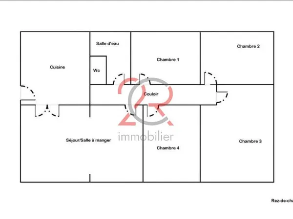 Maison 4 chambres sur 2451 m2 de terrain avec garage de 90 m