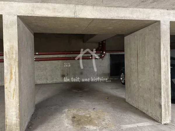 Parking / box Courbevoie 12 m2