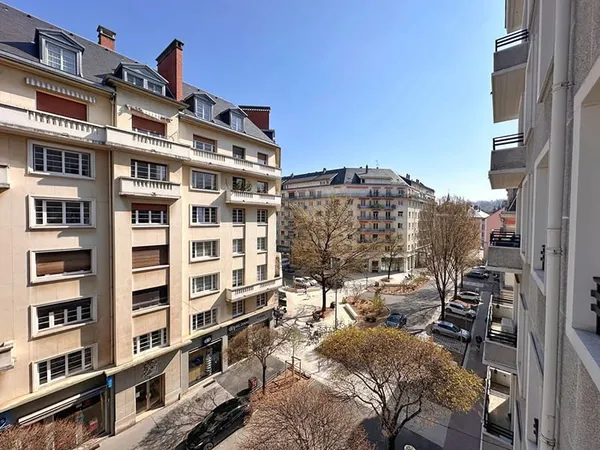 Chambéry centre - Grand appartement lumineux de 120 m² avec balcon