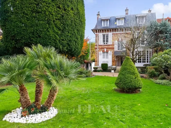 Maison Vente Le Chesnay-Rocquencourt 11p 226m² 2290000€