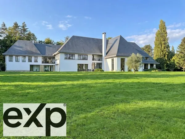 Propriété d'Exception - 1 032 m² - 13 hectares - Pac