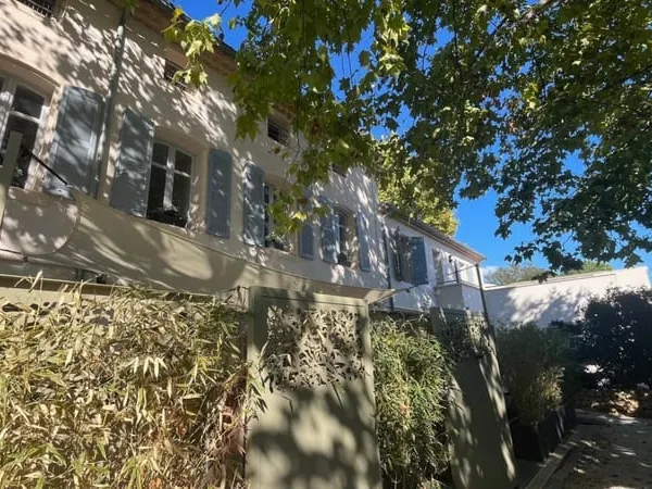 Appartement 4 pièces rénové Aix- Les Milles