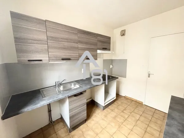ALBI CENTRE-VILLE - APPARTEMENT T3 DE 55m² AVEC PARKING