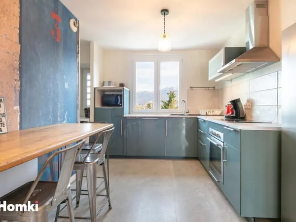 Appartement T4 de 79 m2 à Grenoble 38100, Rue Léon Jouhaux