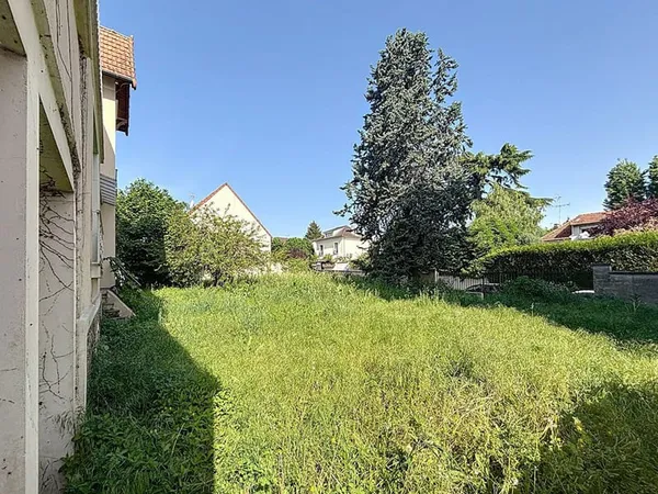 Vente pavillon familial à fort potentiel sur 832 m2 de terra
