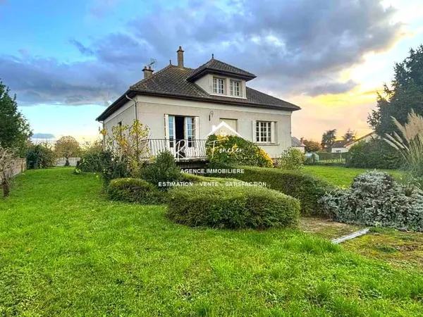 Maison avec énorme potentielle