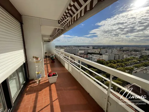 GRAND APPARTEMENT JEAN JAURES