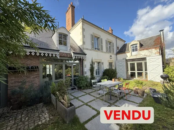 A VENDRE - CHECY - MAISON DE MAITRE