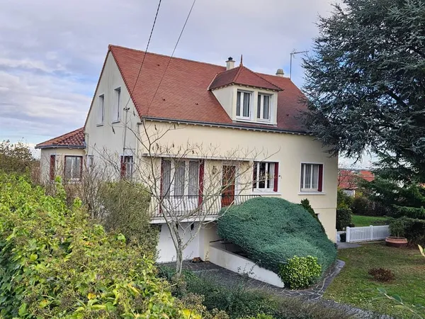 Maison spacieuse à Thouars proche commodités
