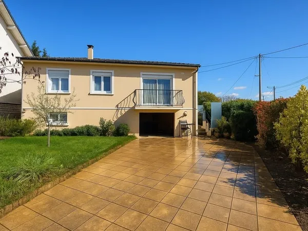 Maison composée de 2 logements indépendants ou pas