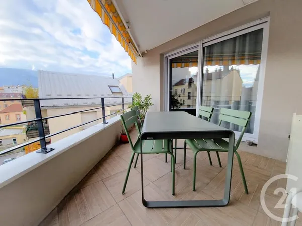Appartement 4 pièces 83 m²