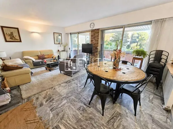APPARTEMENT 2 PIÈCES DE 67 m² + PARKING & CAVE - SAINT-LAURENT-DU-VAR