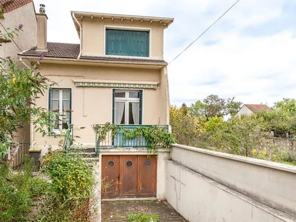 Maison Noisy Le Grand 4 pièce(s) 78 m2 - Terrain de 802m²