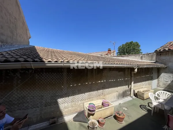 Appartement de charme type 4 et vaste terrasse