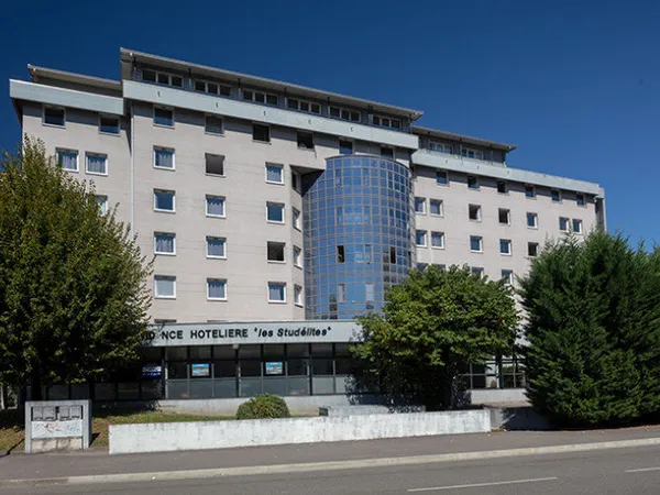 Appartement Location Saint-Martin-d'Hères 1p 18m² 522€