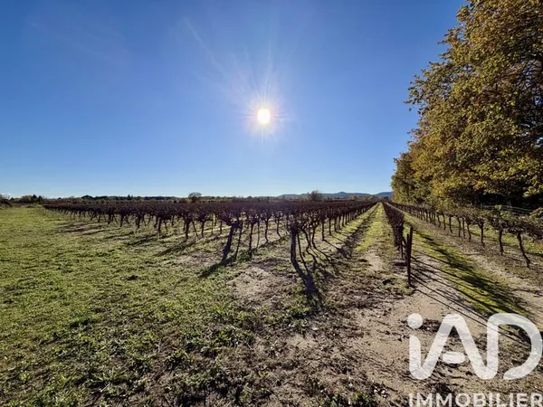 Terrain 9763 m²