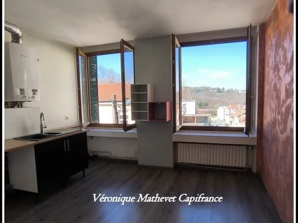 APPARTEMENT LUMINEUX 3 CHAMBRES VUE DEGAGEE JARDIN