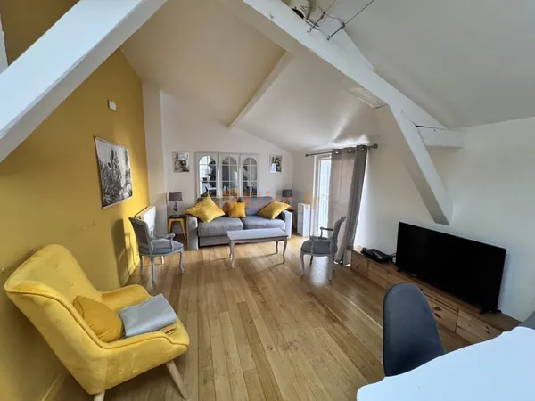 MAISON DE CHARME AVEC GITE ET GARAGE PROCHE PLAGE
